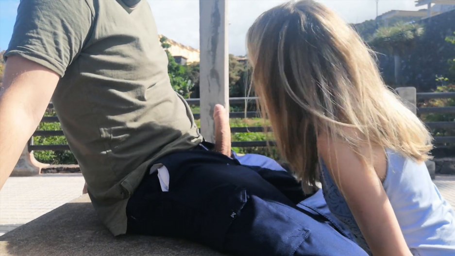 Very Risky Public Blowjob